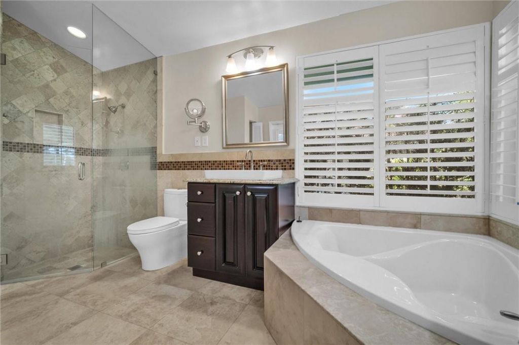 1230 Fairfax Court, Weston, FL 33326 Photo