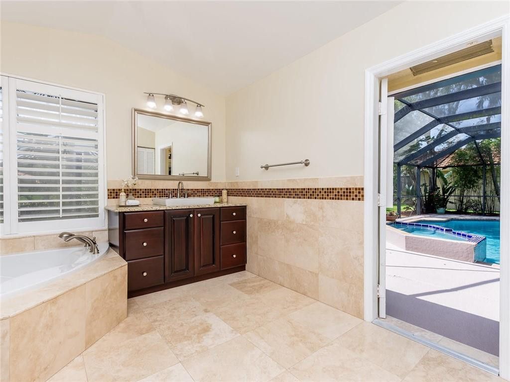 1230 Fairfax Court, Weston, FL 33326 Photo