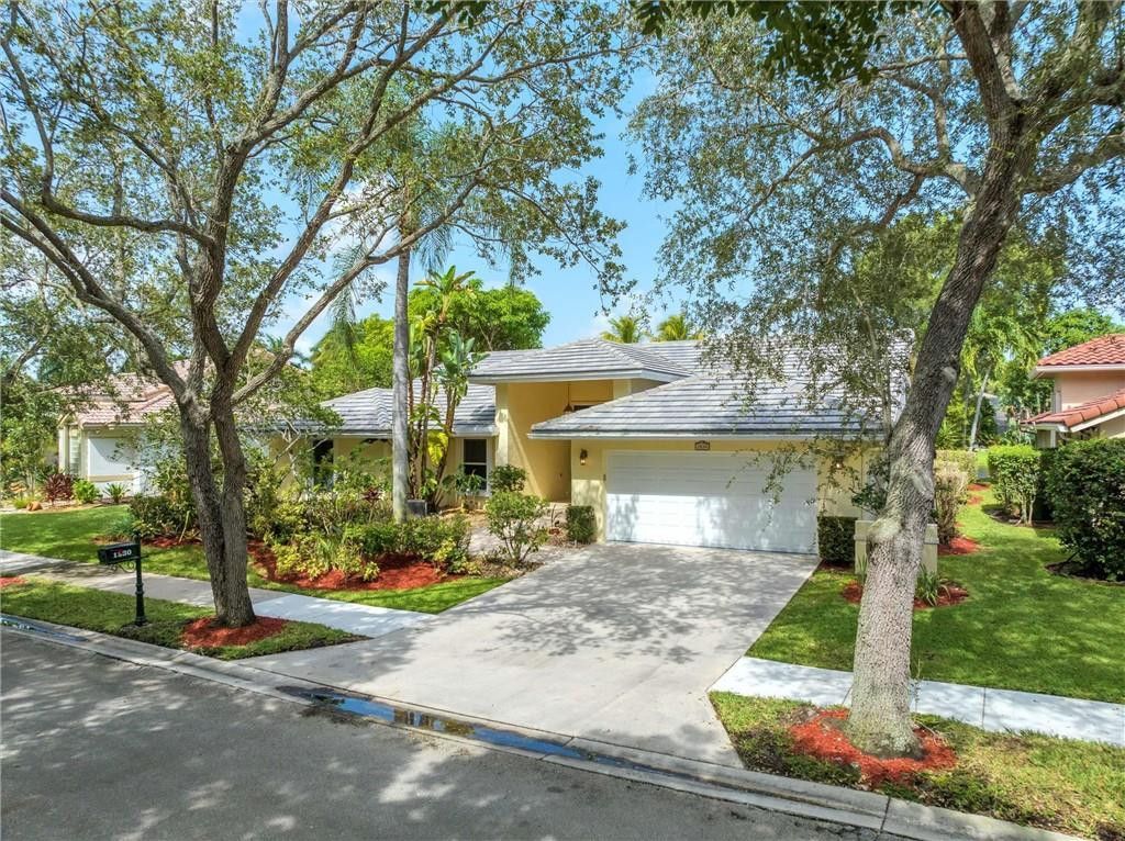 1230 Fairfax Court, Weston, FL 33326 Photo
