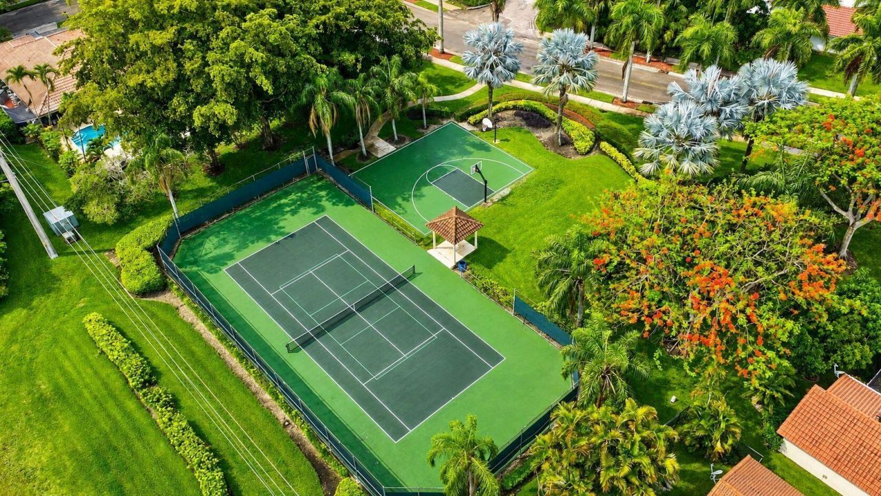 1230 Fairfax Court, Weston, FL 33326 Photo