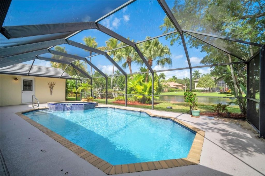 1230 Fairfax Court, Weston, FL 33326 Photo