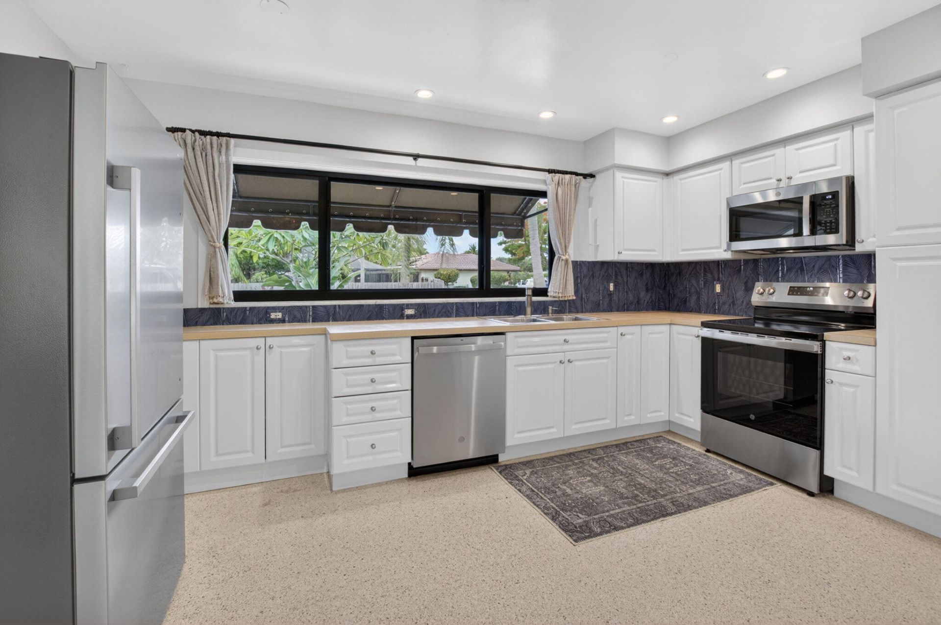 450 SW 12th Terrace, Boca Raton, FL 33486 Photo