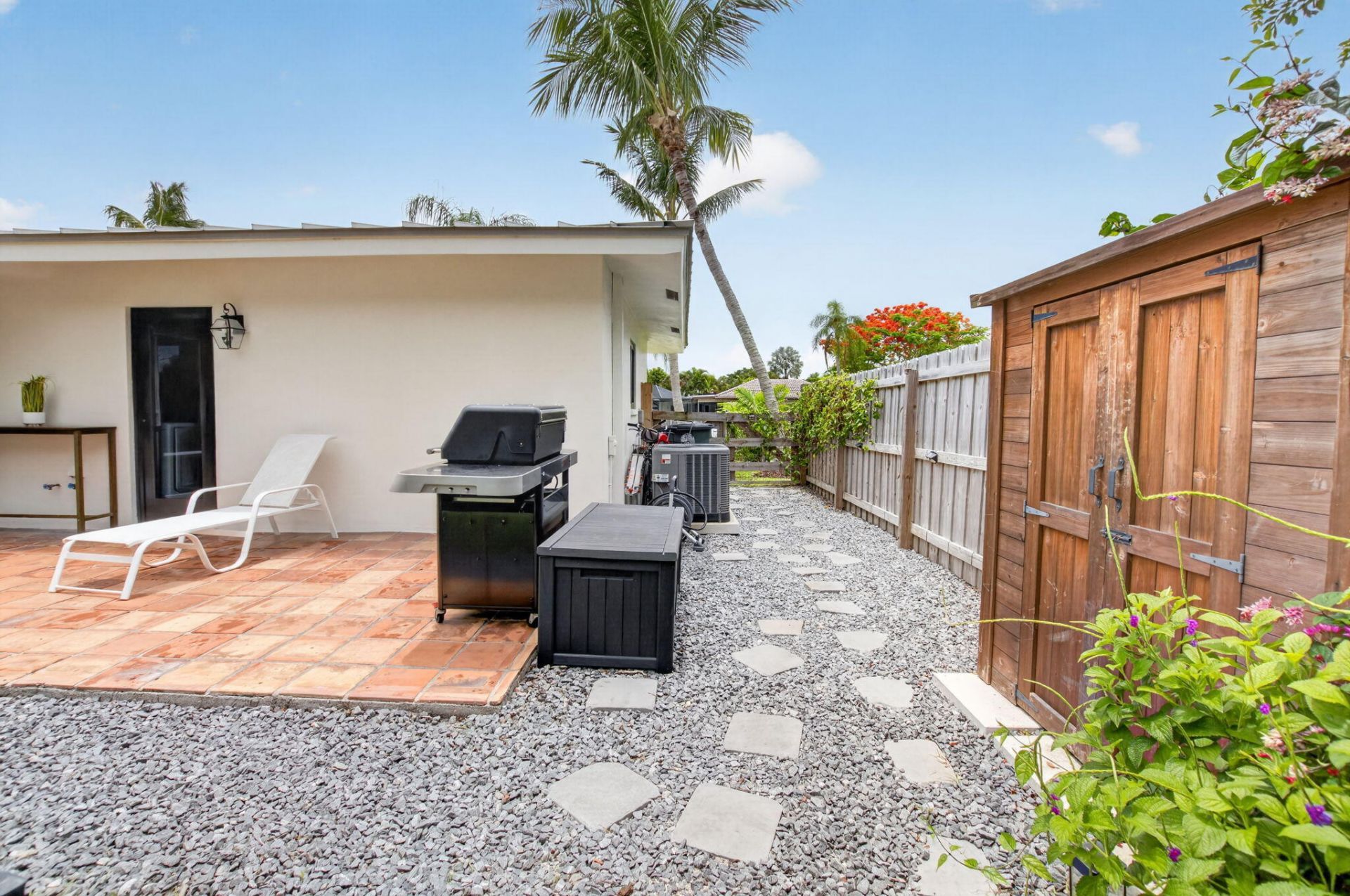 450 SW 12th Terrace, Boca Raton, FL 33486 Photo