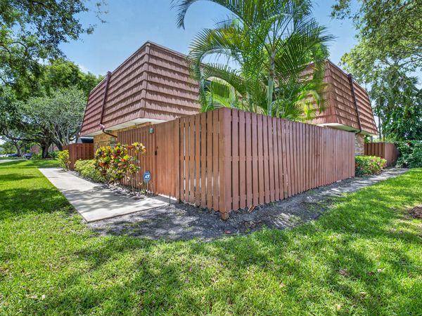 1565 Augusta Circle, Unit 103, Delray Beach, FL 33445