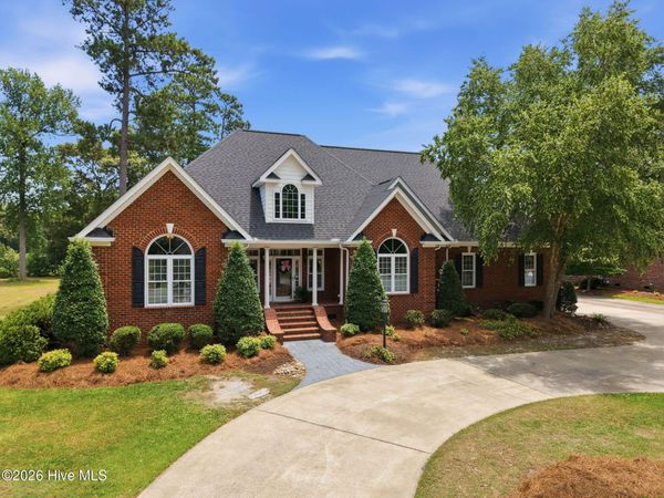 201 Foxcroft Lane , Winterville, NC 28590