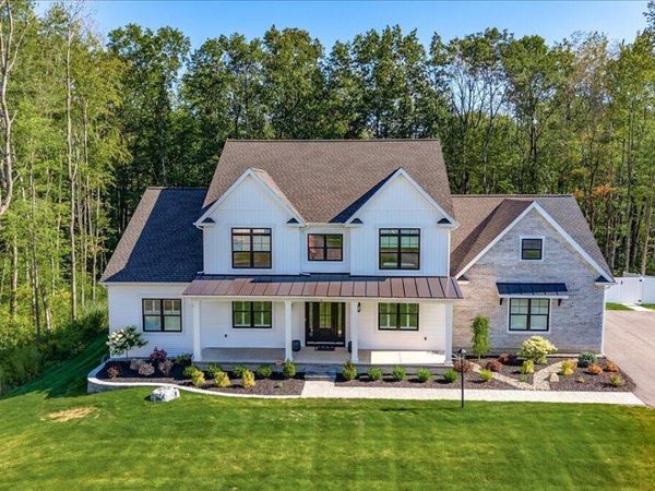 8 Brooke Court, Clifton Park, NY 12065