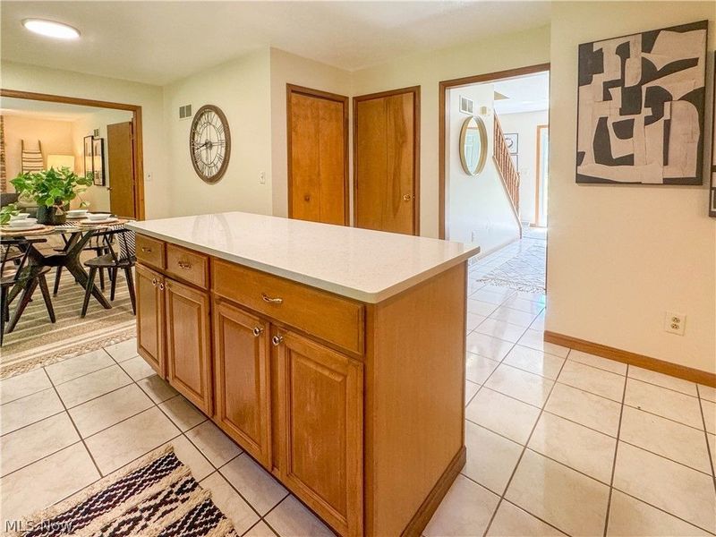2057 Burning Tree Lane, Youngstown, OH 44505 Photo 18
