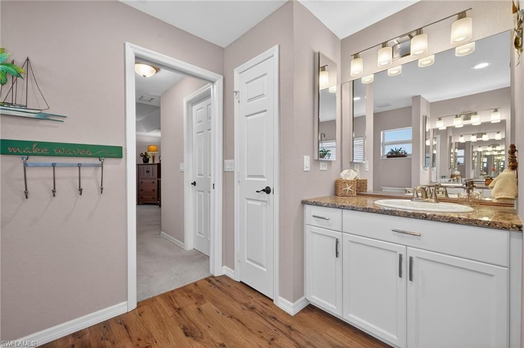 527 SW 40th Ter , Cape Coral, FL 33914 Photo