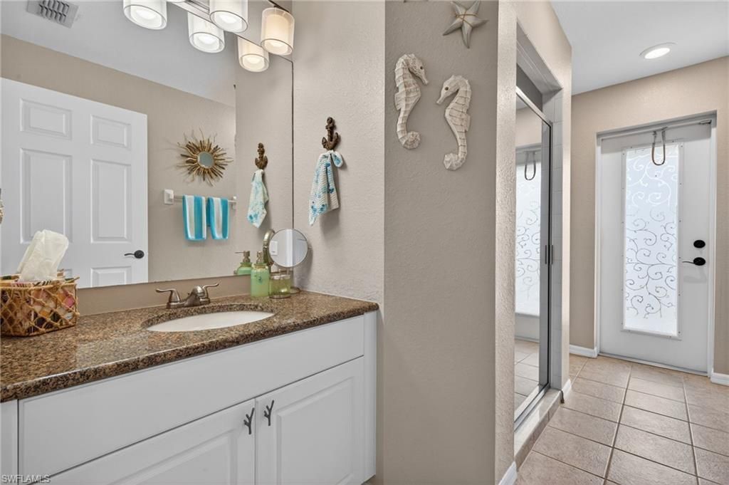 527 SW 40th Ter , Cape Coral, FL 33914 Photo