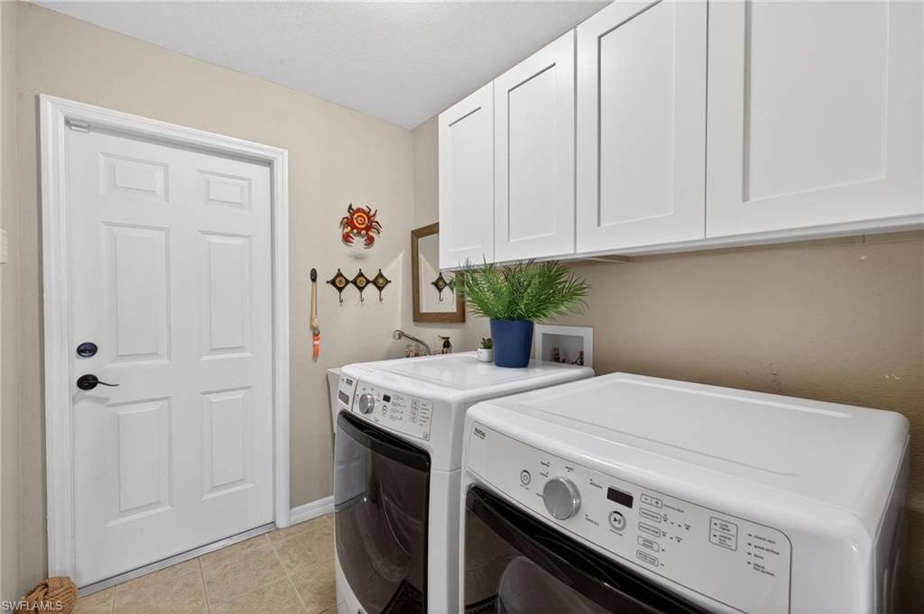 527 SW 40th Ter , Cape Coral, FL 33914 Photo