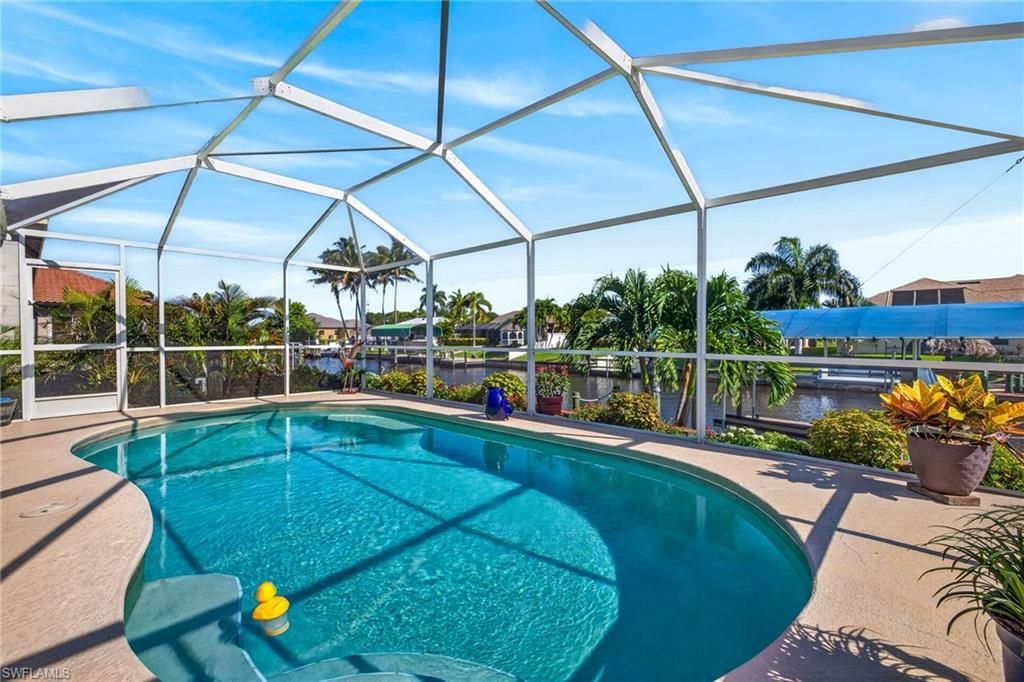 527 SW 40th Ter , Cape Coral, FL 33914 Photo