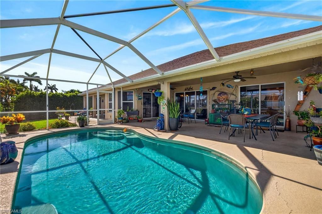 527 SW 40th Ter , Cape Coral, FL 33914 Photo