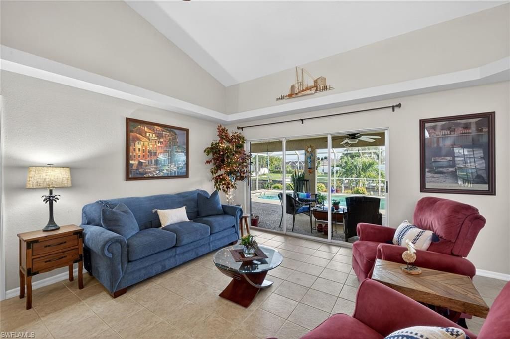 527 SW 40th Ter , Cape Coral, FL 33914 Photo
