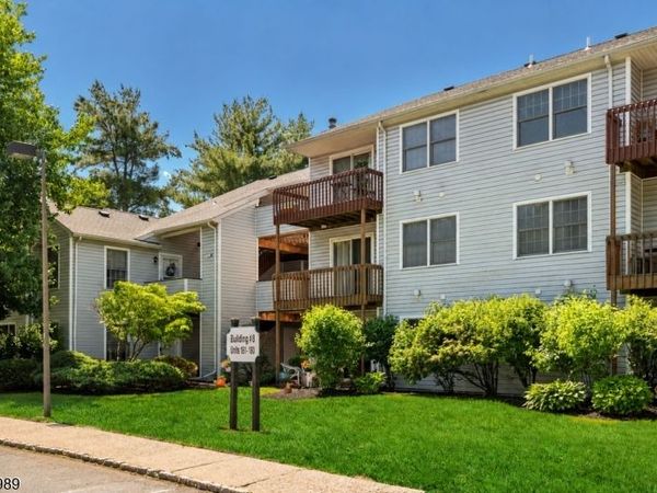 161 Stonyridge Dr, Lincoln Park, NJ 07035