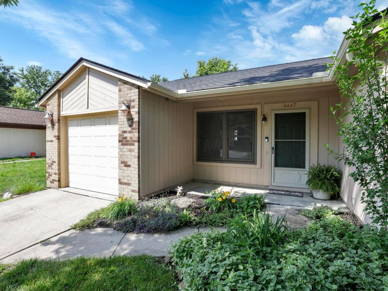 4447 Trindel Way, Columbus, OH 43231 Photo 4
