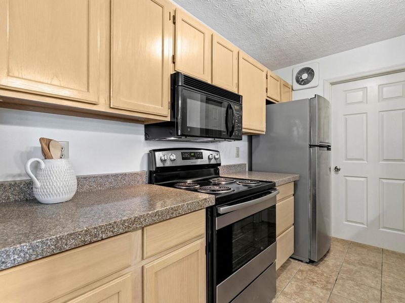 2312 Pinzon Place, Unit 104, Columbus, OH 43235 Photo 21