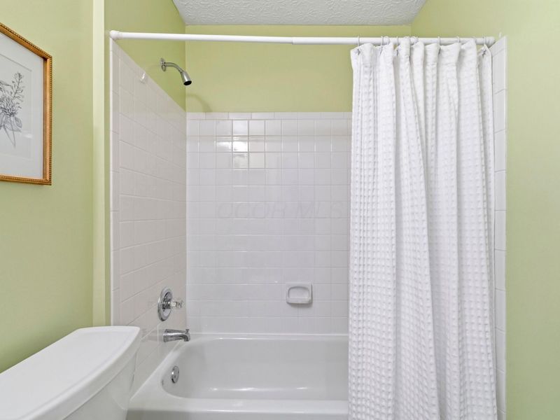 2312 Pinzon Place, Unit 104, Columbus, OH 43235 Photo 7