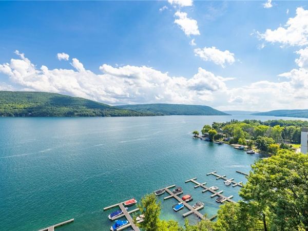 52 Cliffside Drive, Canandaigua, NY 14424
