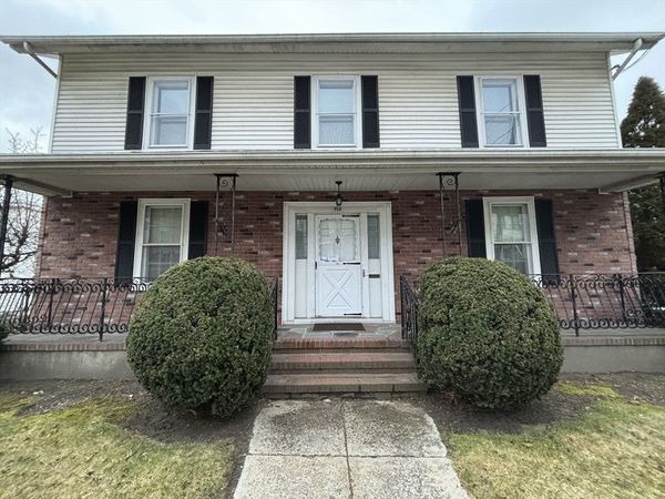 198 Washington St, Unit 1, Somerville, MA 02143