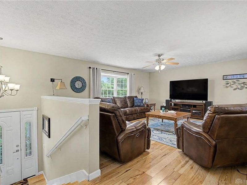 1830 Ashley Drive, Miamisburg, OH 45342 Photo 8