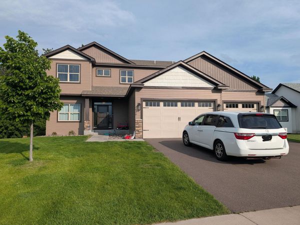 1030 Bellaire Boulevard NW, Isanti, MN 55040