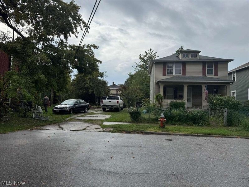 426 E 160 Street, Cleveland, OH 44110 Photo 1