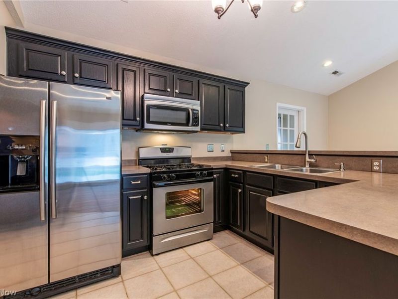 416 Harbor Ridge Lane , Fairport Harbor, OH 44077 Photo 7