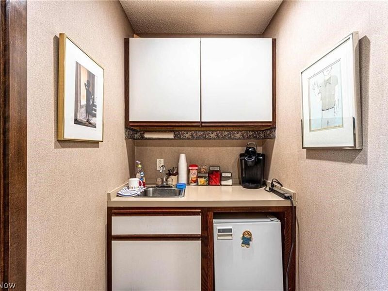 6061 S Broadway, Lorain, OH 44053 Photo 12