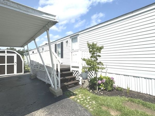 1028 NW Alma Circle, Round Lake, IL 60073