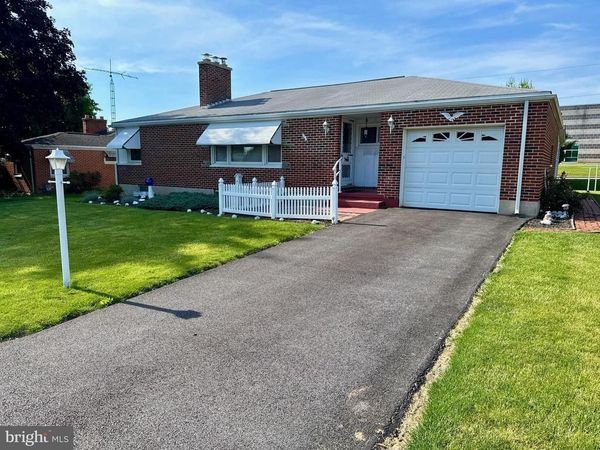 111 HAYBROOK DRIVE, YORK, PA 17406
