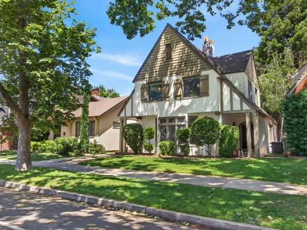 3265 Mckinley Blvd, Sacramento, CA 95816