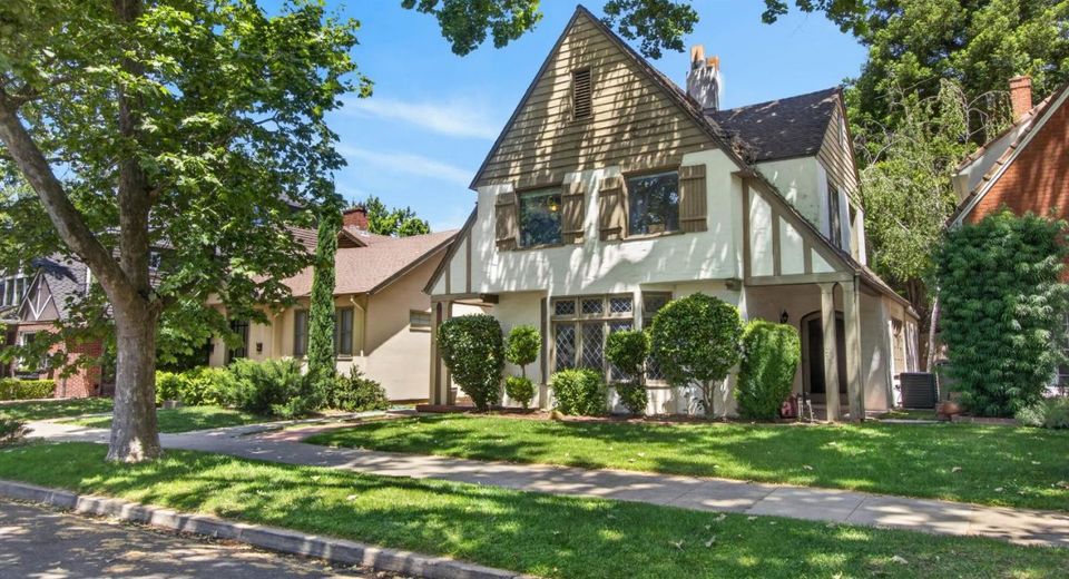3265 Mckinley Blvd, Sacramento, CA 95816 Photo