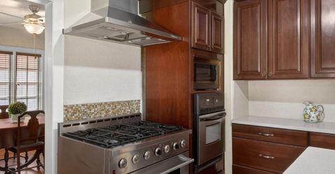 3265 Mckinley Blvd, Sacramento, CA 95816 Photo
