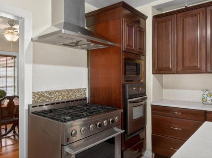 3265 Mckinley Blvd, Sacramento, CA 95816 Photo