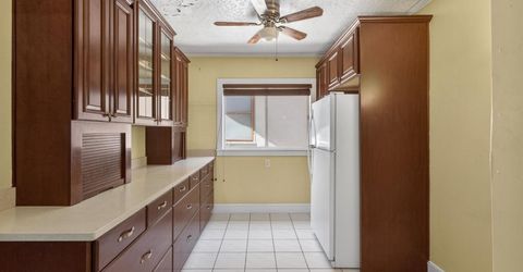 3265 Mckinley Blvd, Sacramento, CA 95816 Photo