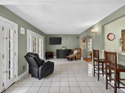 3265 Mckinley Blvd, Sacramento, CA 95816 Photo