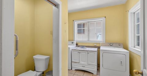 3265 Mckinley Blvd, Sacramento, CA 95816 Photo