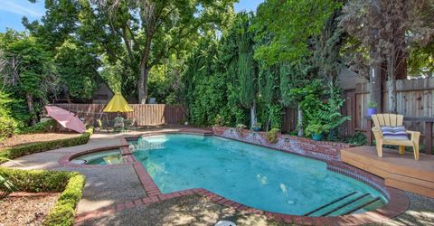 3265 Mckinley Blvd, Sacramento, CA 95816 Photo