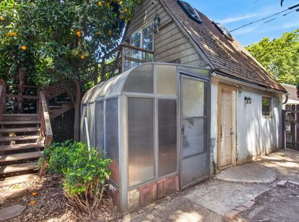 3265 Mckinley Blvd, Sacramento, CA 95816 Photo