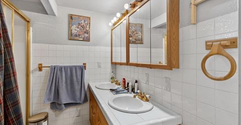 3265 Mckinley Blvd, Sacramento, CA 95816 Photo