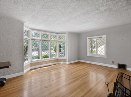 3265 Mckinley Blvd, Sacramento, CA 95816 Photo
