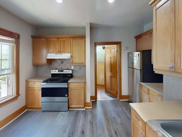 21 Alpine St., Unit 2, Boston, MA 02119