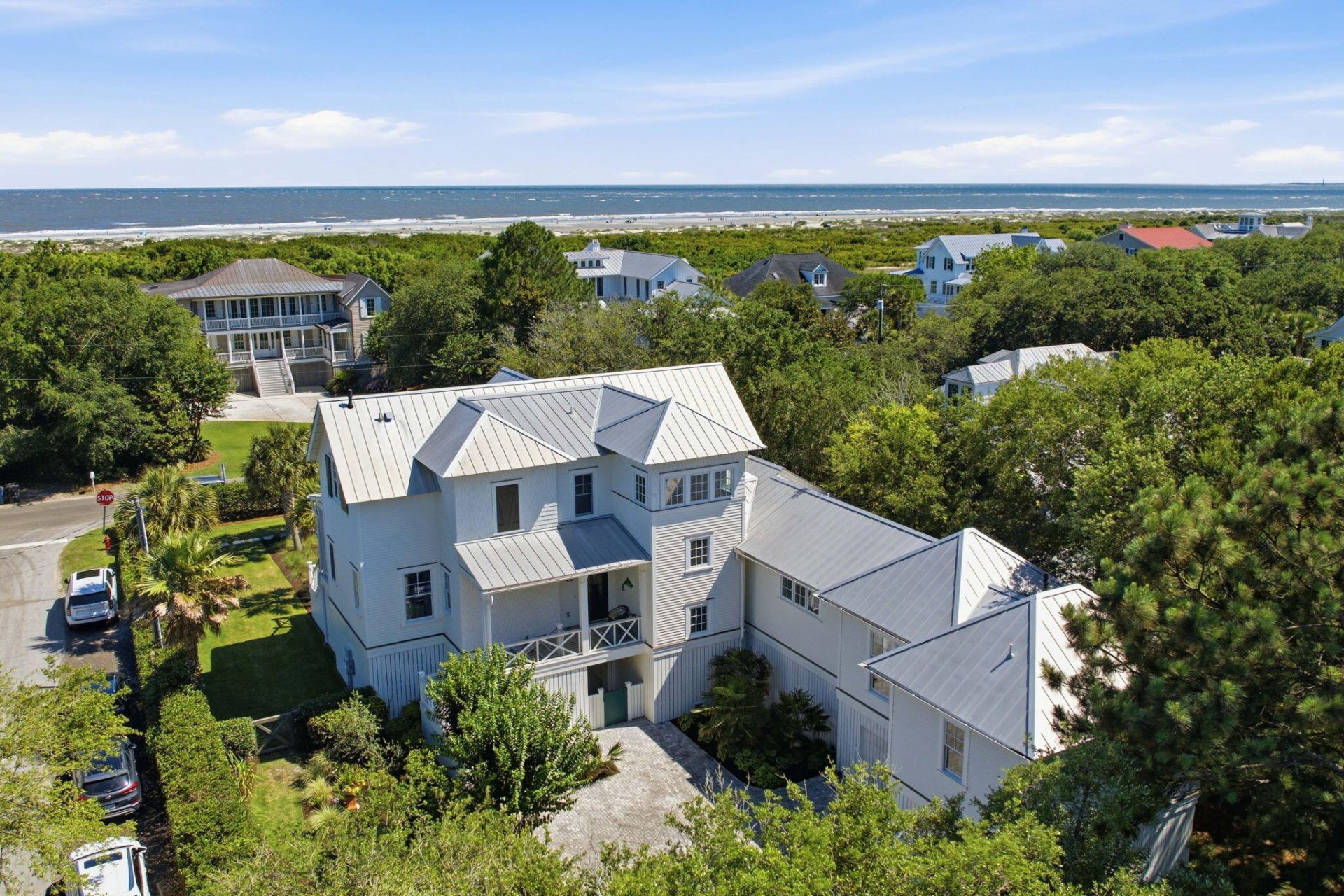 2268 Atlantic Avenue Photo 4