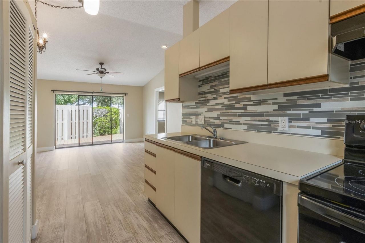 2903 62nd Street W, Unit 303, Bradenton, FL 34209 Photo
