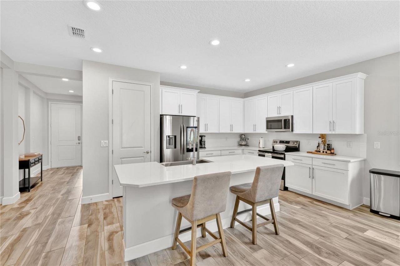 1127 Castlevecchio Loop , Orlando, FL 32825