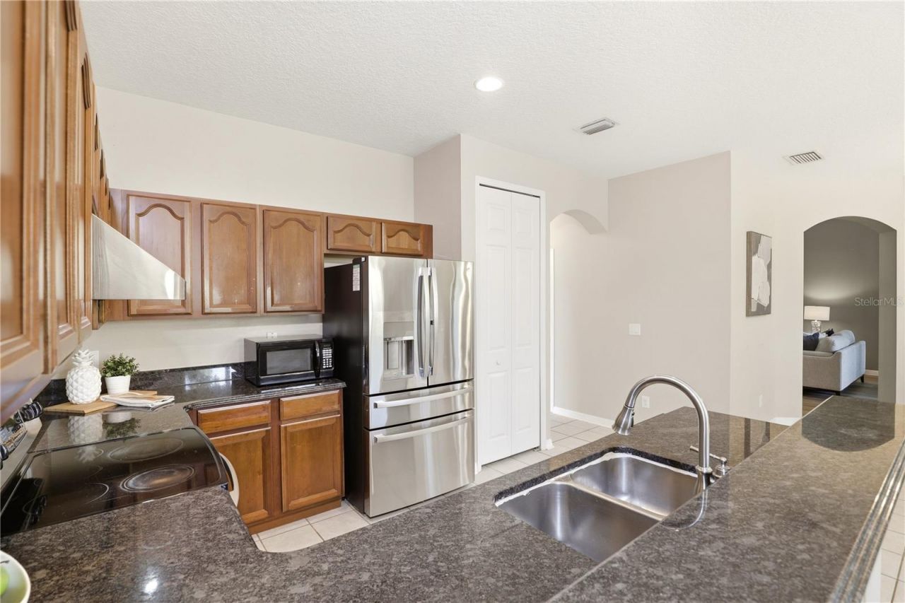 3904 Heirloom Rose Place, Oviedo, FL 32766 Photo