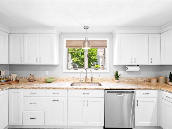6 Lenox St, Unit 1, Beverly, MA 01915