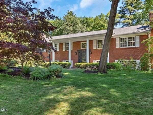 2307 Pine Ridge Road, Niskayuna, NY 12309
