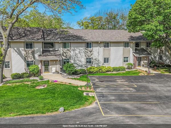 1 ALTENDORF PLACE, Unit 8, Kaukauna, WI 54130