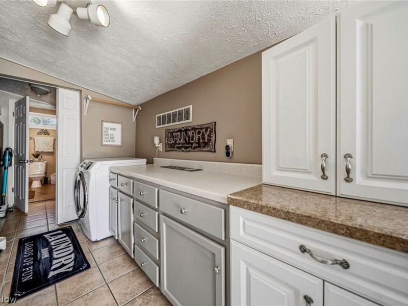 34212 Roberts Road , Eastlake, OH 44095 Photo 25